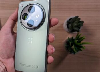 How the OnePlus Watch 2 survived a week without its charger
