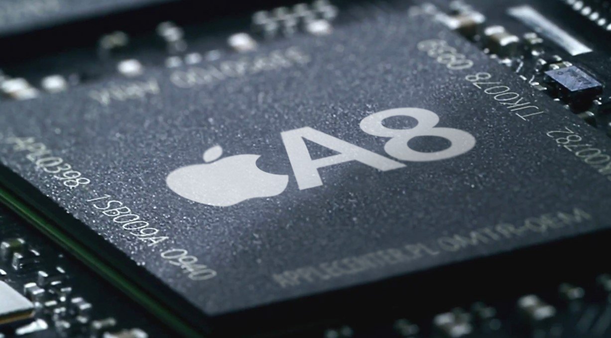Apple’s AI Ascent: Revolutionizing iPhone Interactivity