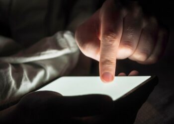The Phantom Phenomenon: Unraveling the Mystery of ‘iPhone Finger’