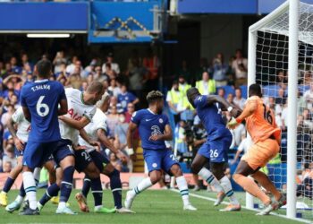 A Thrilling Clash at Stamford Bridge: Chelsea’s Narrow Victory Over Manchester United