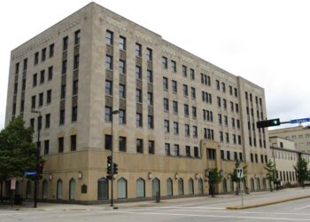 Green Bay City Hall Enhances Security with Private Contract Green Bay City Hall Enhances Security with Private Contract