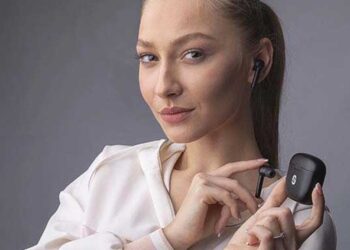 Revolutionizing Wearable Tech: AI-Powered Design for Future Fabrics