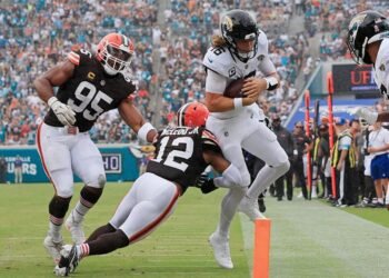 trevor lawrence jacksonville jaguars quarterback NFL