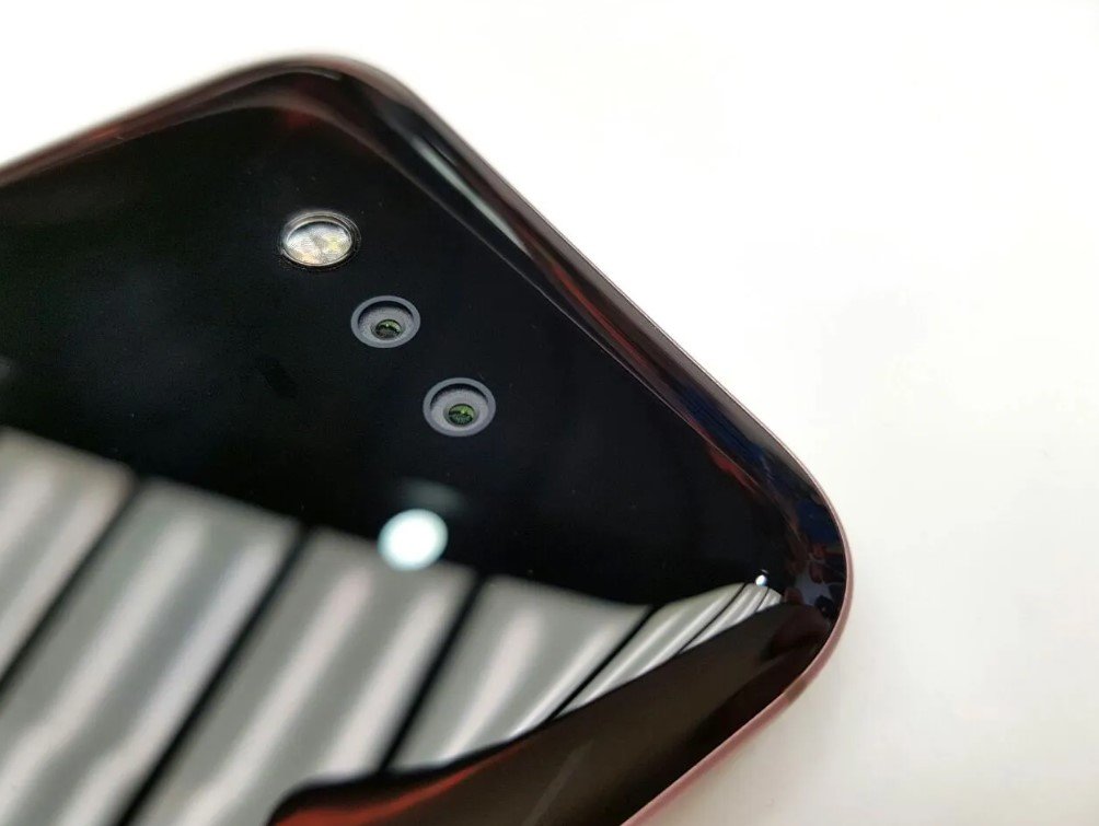 honor magic v5 foldable smartphone