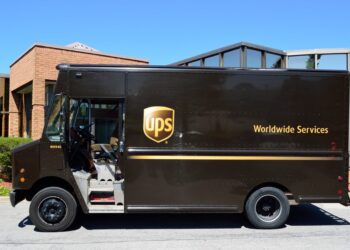 UPS cuts 48000 jobs in its biggest restructuring yet UPS cuts 48,000 jobs in its biggest restructuring yet